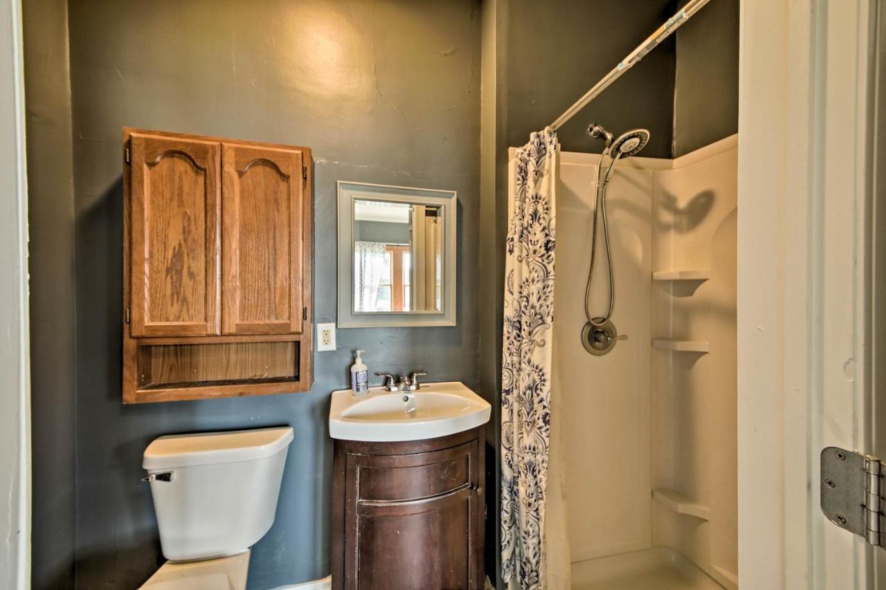 The Junction Victorian Home In Quaint Fortville! Bagian luar foto