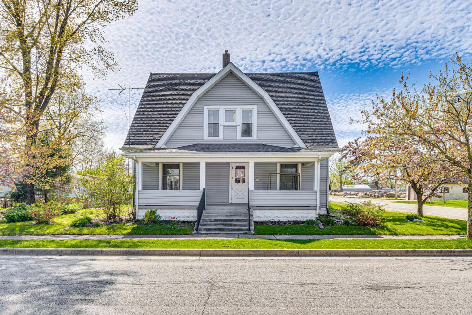 The Junction Victorian Home In Quaint Fortville! Bagian luar foto
